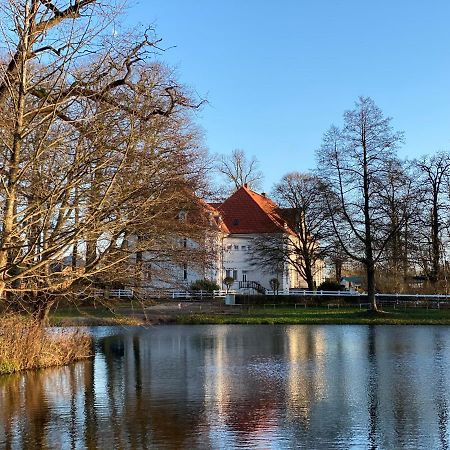 Apartament Schloss Badow Zewnętrze zdjęcie