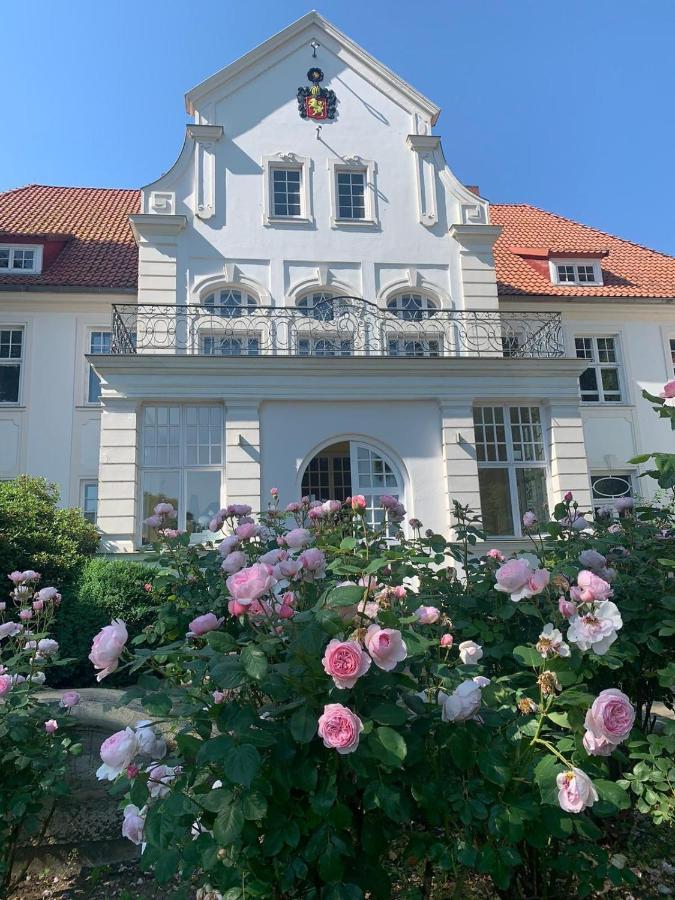 Apartament Schloss Badow Zewnętrze zdjęcie