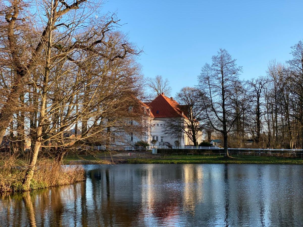 Apartament Schloss Badow Zewnętrze zdjęcie