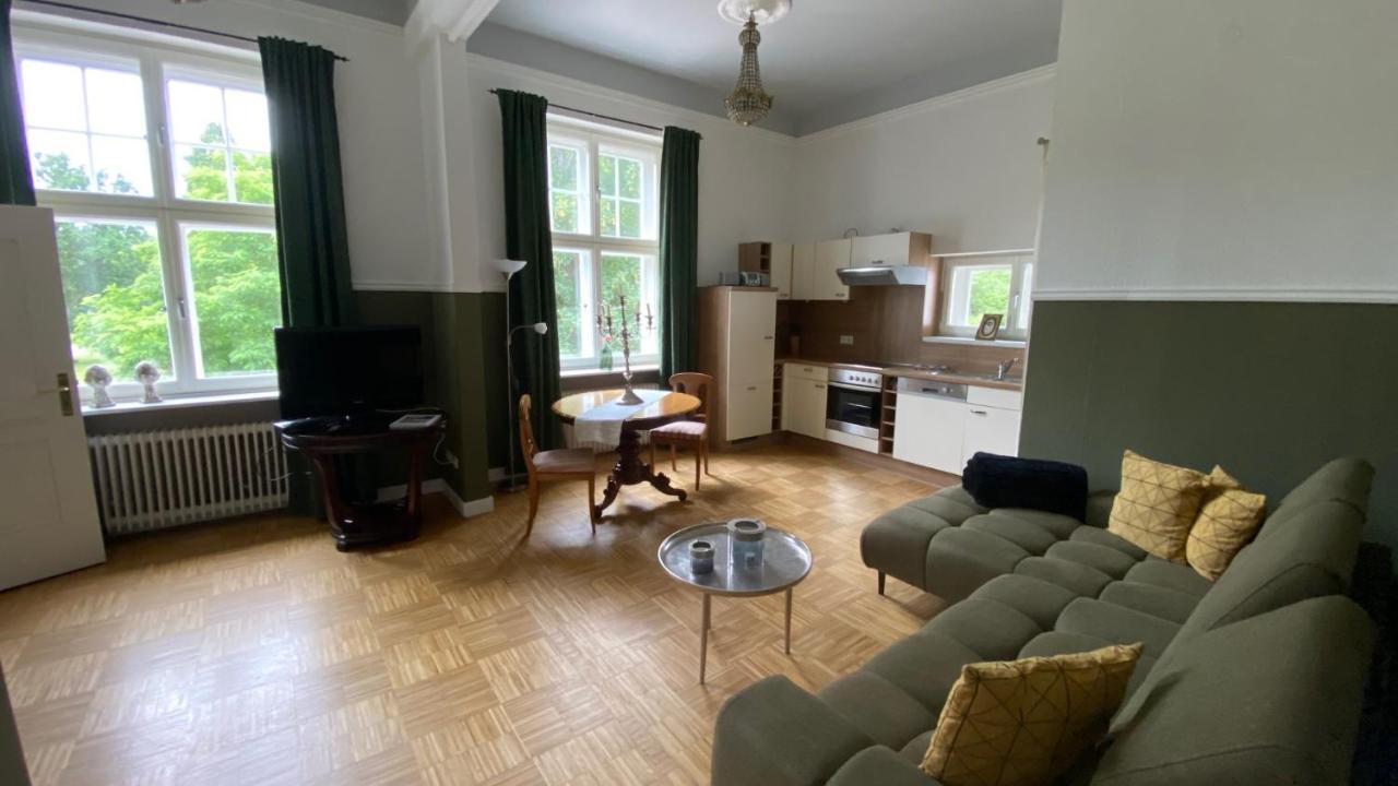 Apartament Schloss Badow Zewnętrze zdjęcie